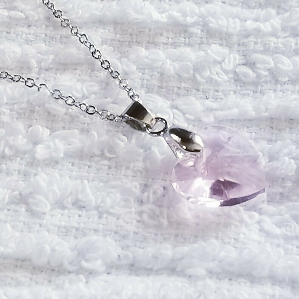 Women Necklace Pink Heart Shaped Gemstone Fashion